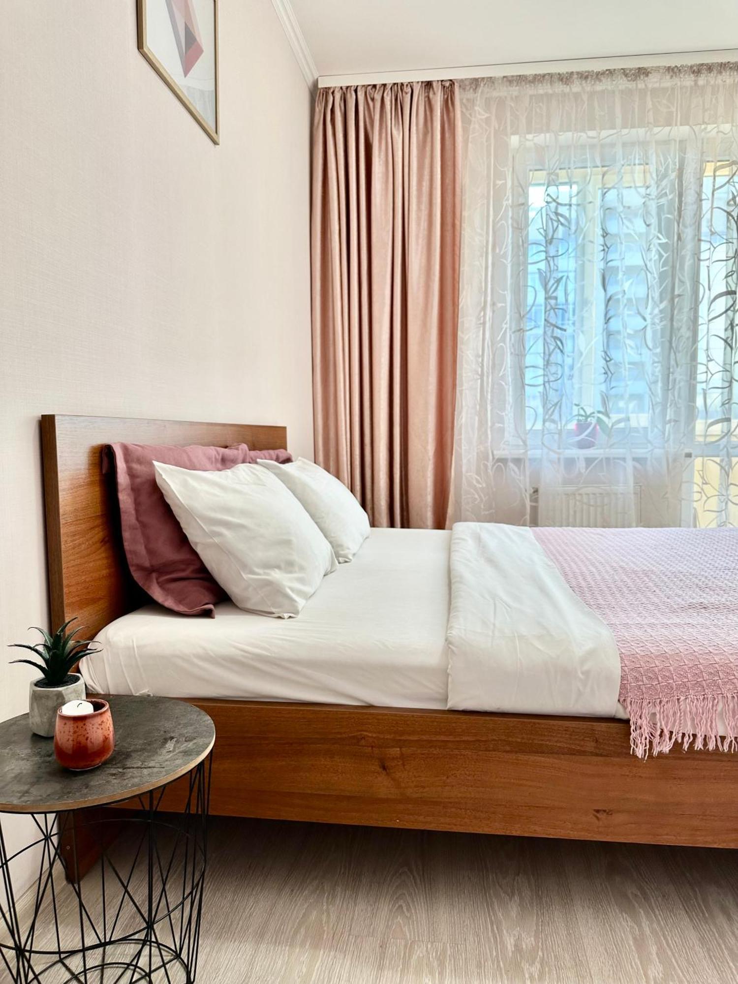 Apartments With A Coffee Machine In The City Center, Near A Park And Zlata Plaza Rivne Eksteriør bilde